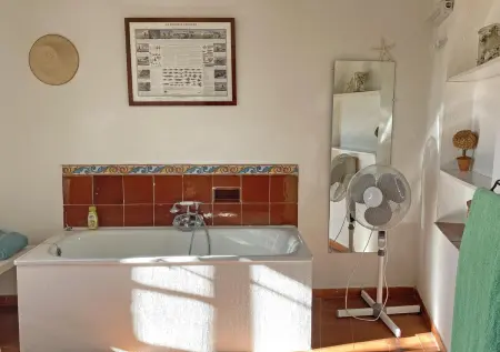 Villa avec piscine privée et vue montagne à Castelnou, 6 pers. : photo 13