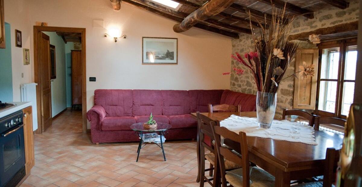 Appartement 6 pers., piscine saisonnière à Caprese Michelangelo - Photo 4