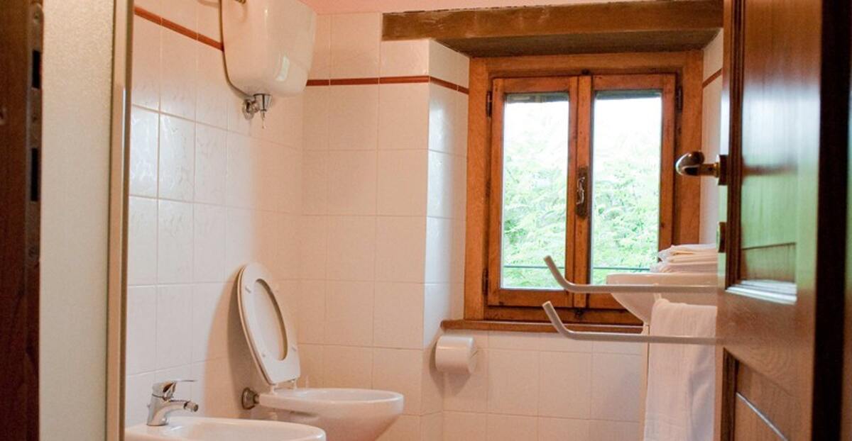Appartement 6 pers., piscine saisonnière à Caprese Michelangelo - Photo 9