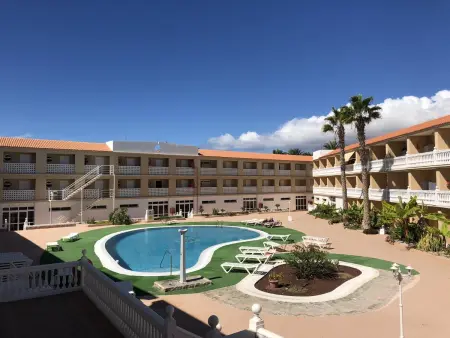 Studio 45 m² avec vue mer et piscine à Costa del Silencio : photo 2