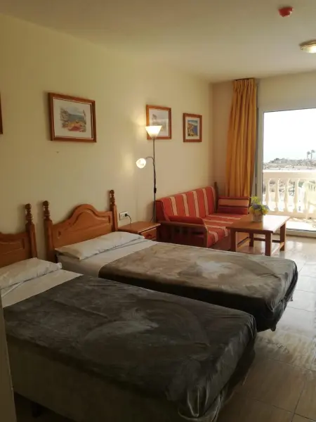 Studio 45 m² avec vue mer et piscine à Costa del Silencio : photo 5
