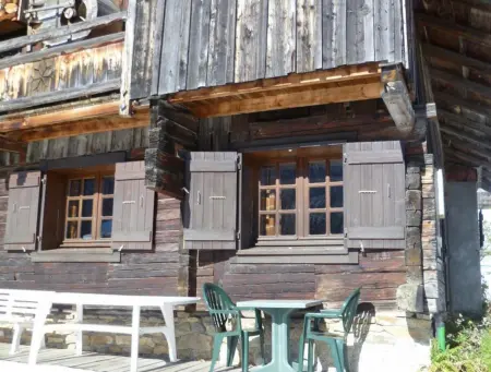Maison avec cheminée et vue montagne à Notre-Dame-de-Bellecombe : photo 10