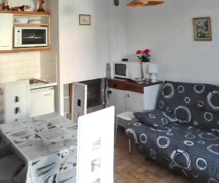 Appartement charmant à Villers-sur-Mer, 30 m², terrasse et jardin : photo 2