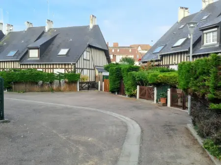 Appartement charmant à Villers-sur-Mer, 30 m², terrasse et jardin : photo 6