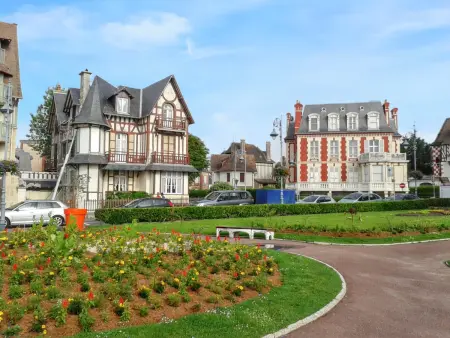 Appartement charmant à Villers-sur-Mer, 30 m², terrasse et jardin : photo 8
