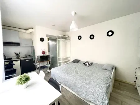 Location appartement à Le Perreux sur Marne, Studio moderne Le Perreux-sur-Marne 17m²