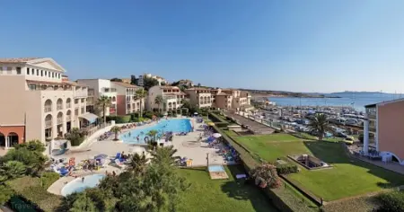Appartement vue mer avec piscine partagée à Six-Fours-les-Plages : photo 14