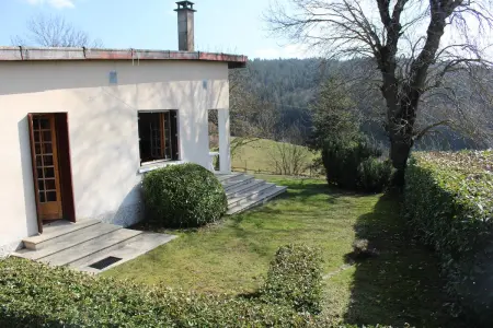 Location maison à Langogne, Maison chaleureuse à Langogne avec vue sur montagne