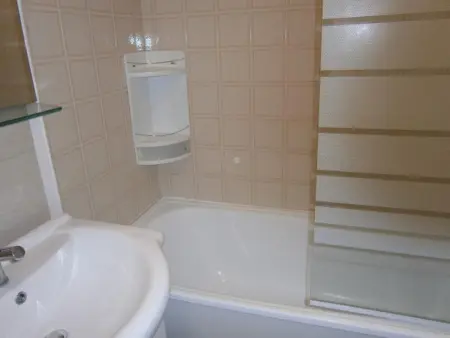 Coquet studio 24 m² au Dévoluy, balcon vue montagne : photo 6
