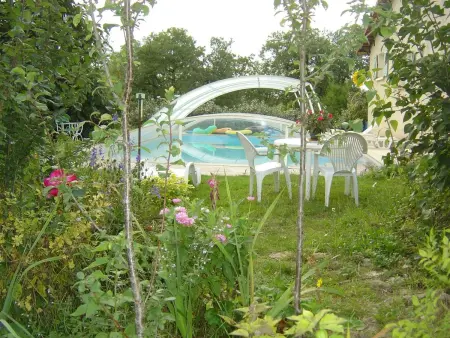 Charmante maison à Sarrazac avec piscine privée - Photo 1