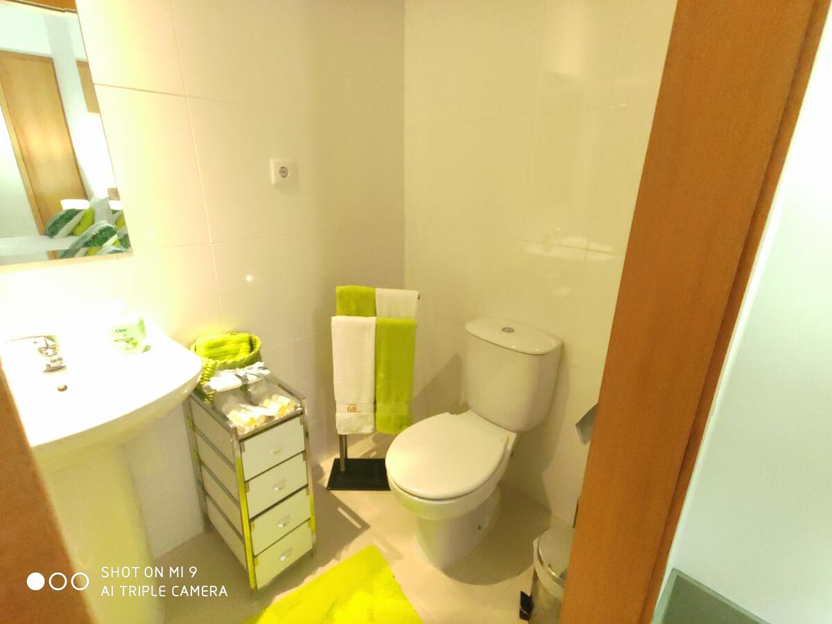 Appartement 50 m² avec balcon, parking inclus à Guimarães - Photo 8