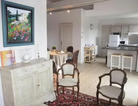 Maison avec piscine partagée et jardin clôturé à Châteney : photo 4