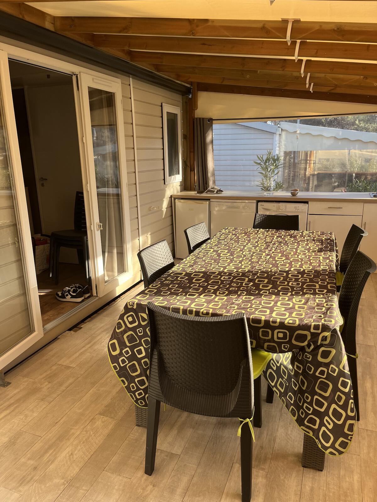 Bungalow 8 personnes à Puget-sur-Argens, piscine et terrasse - Photo 6