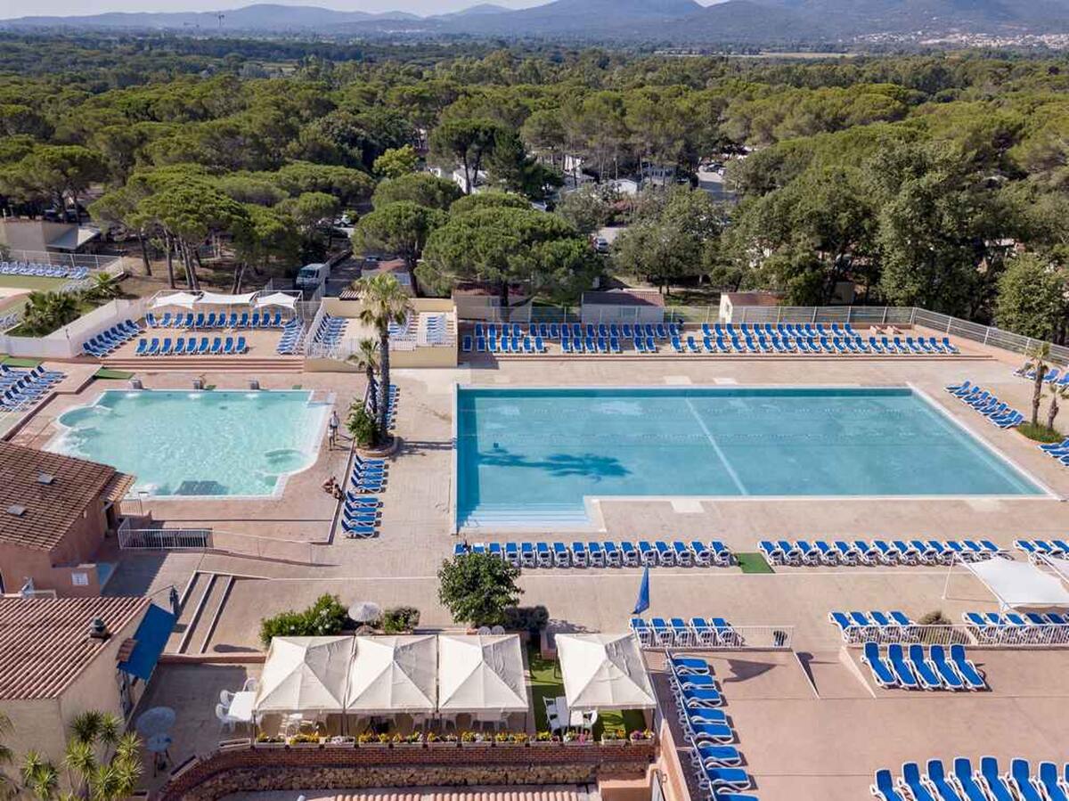 Bungalow 8 personnes à Puget-sur-Argens, piscine et terrasse - Photo 12