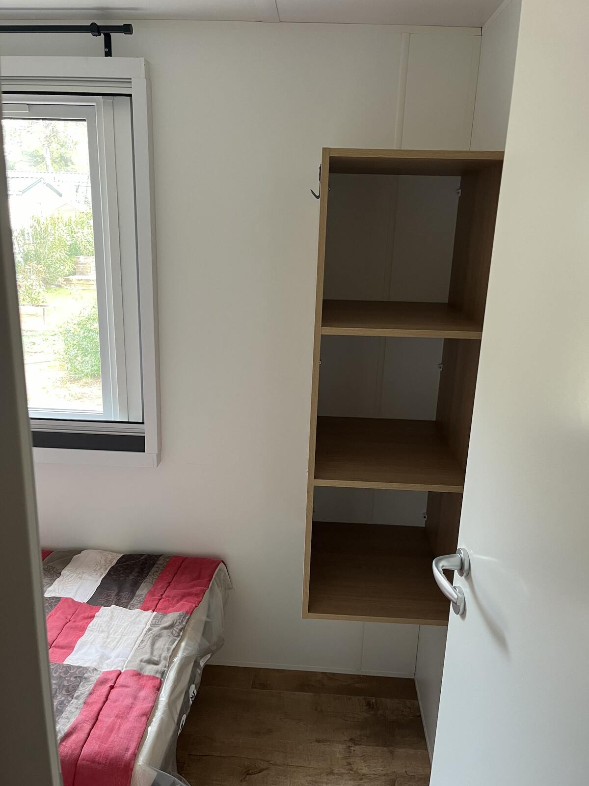 Bungalow 8 personnes à Puget-sur-Argens, piscine et terrasse - Photo 13