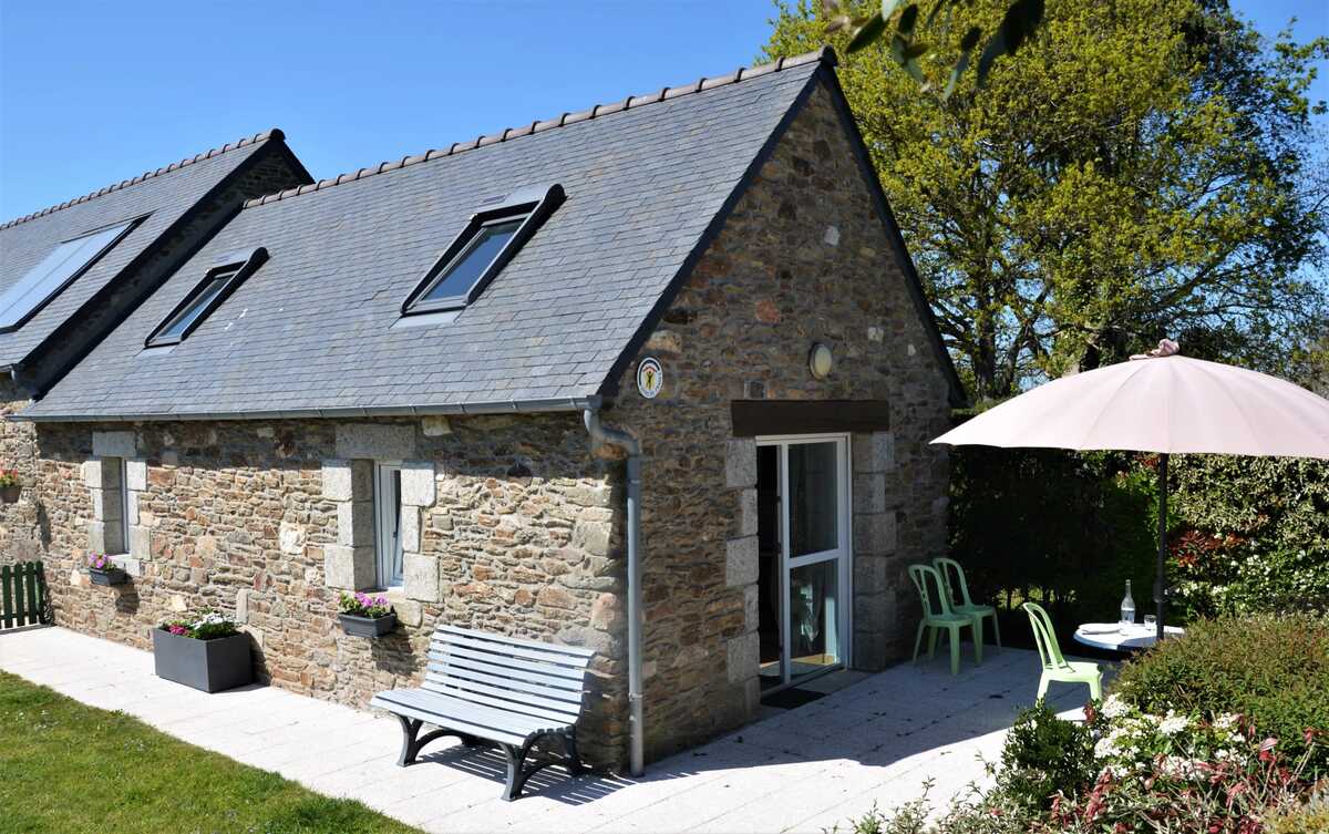 Maison 2 pers. à Botsorhel, jardin clôturé et barbecue - Photo 5