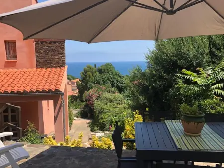 Appartement avec terrasse, jardin clos et vue mer à Collioure : photo 3