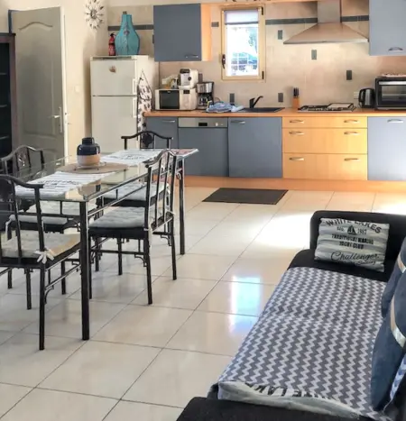 Appartement avec terrasse, jardin clos et vue mer à Collioure : photo 6
