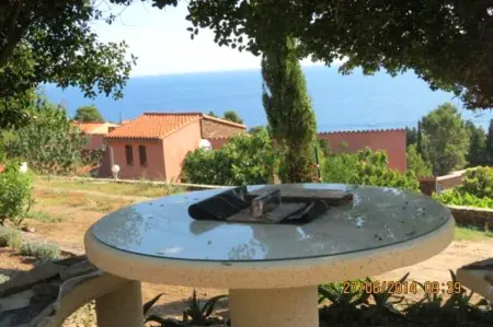 Appartement avec terrasse, jardin clos et vue mer à Collioure : photo 18