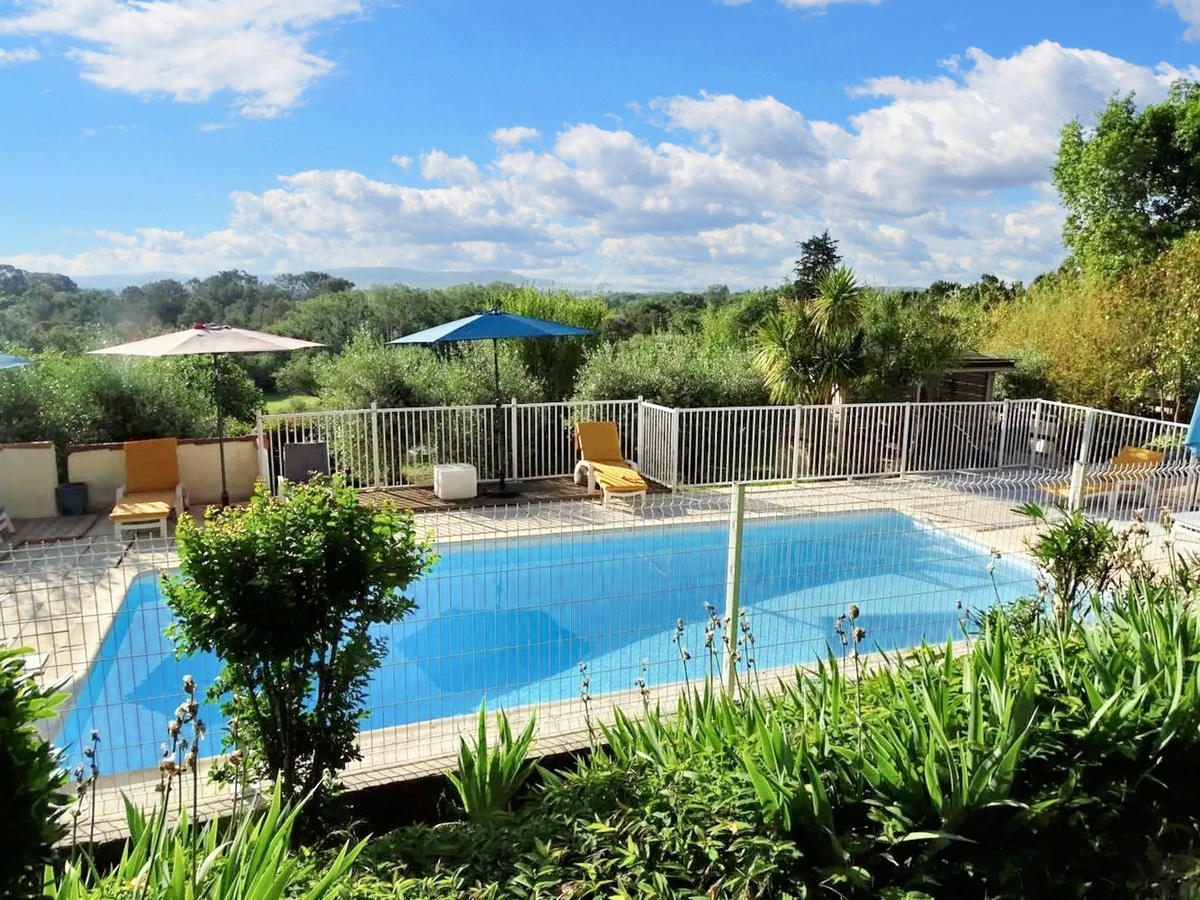 Maison 65 m² à Cardet, piscine saisonnière et terrasse - Photo 2
