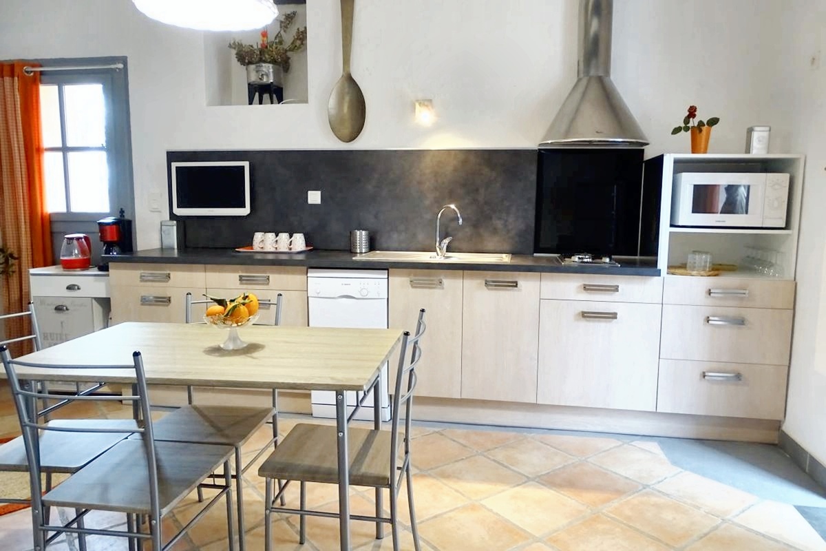 Maison 65 m² à Cardet, piscine saisonnière et terrasse - Photo 6