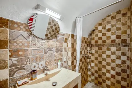 Maison avec terrasse et vue jardin à Bonnieux, 5 personnes : photo 15