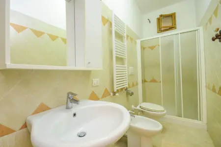 Appartement 52 m² vue mer et jardin clôturé à Sorrento : photo 10
