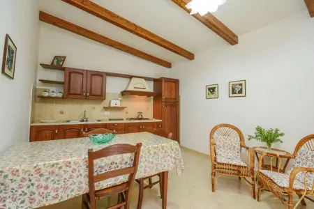 Appartement 52 m² vue mer et jardin clôturé à Sorrento : photo 15