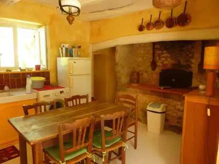 Maison de 80 m² avec jardin et pétanque à Les Junies : photo 4