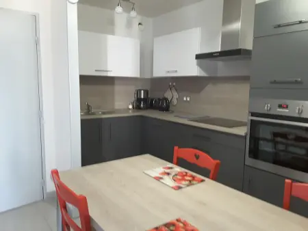 Appartement avec piscine partagée et balcon à Métabief, 38 m² : photo 2