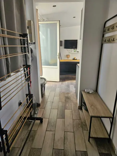 Maison avec jardin clos et terrasse à Saint-André-les-Vergers : photo 12