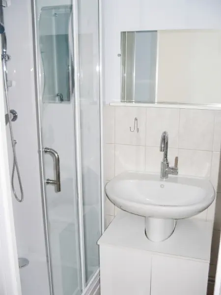 Studio cosy de 18 m² avec parking à Salins-les-Bains : photo 3