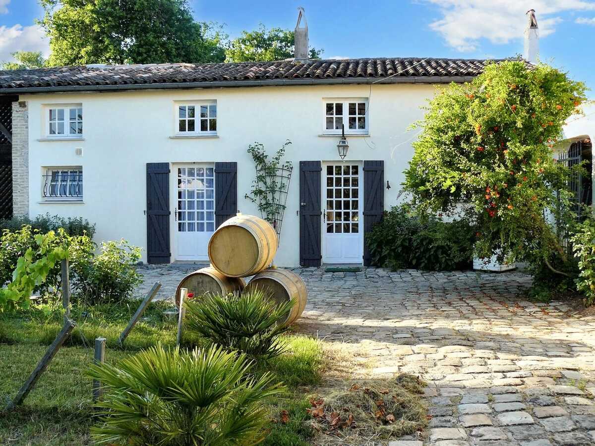 Villa 3 étoiles à Arsac : piscine privée, 3 chambres pour 8 - Photo 9