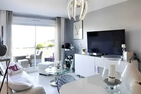 Appartement charmant à Mandelieu-la-Napoule - 50 m² - avec piscine - Photo 2