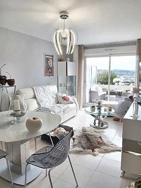 Appartement charmant à Mandelieu-la-Napoule - 50 m² - avec piscine - Photo 7