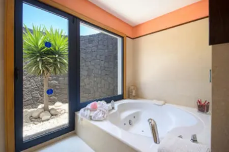 Villa avec piscine privée chauffable à Playa Blanca, 3 chambres : photo 13