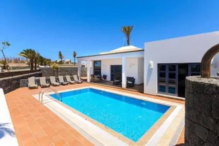 Villa avec piscine privée chauffable à Playa Blanca, 3 chambres : photo 33