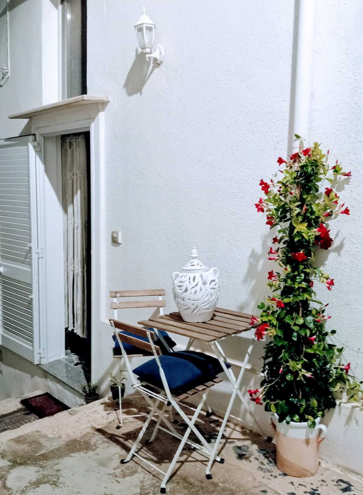 Maison de charme dans le centre historique de Matino, avec vue mer - Photo 5