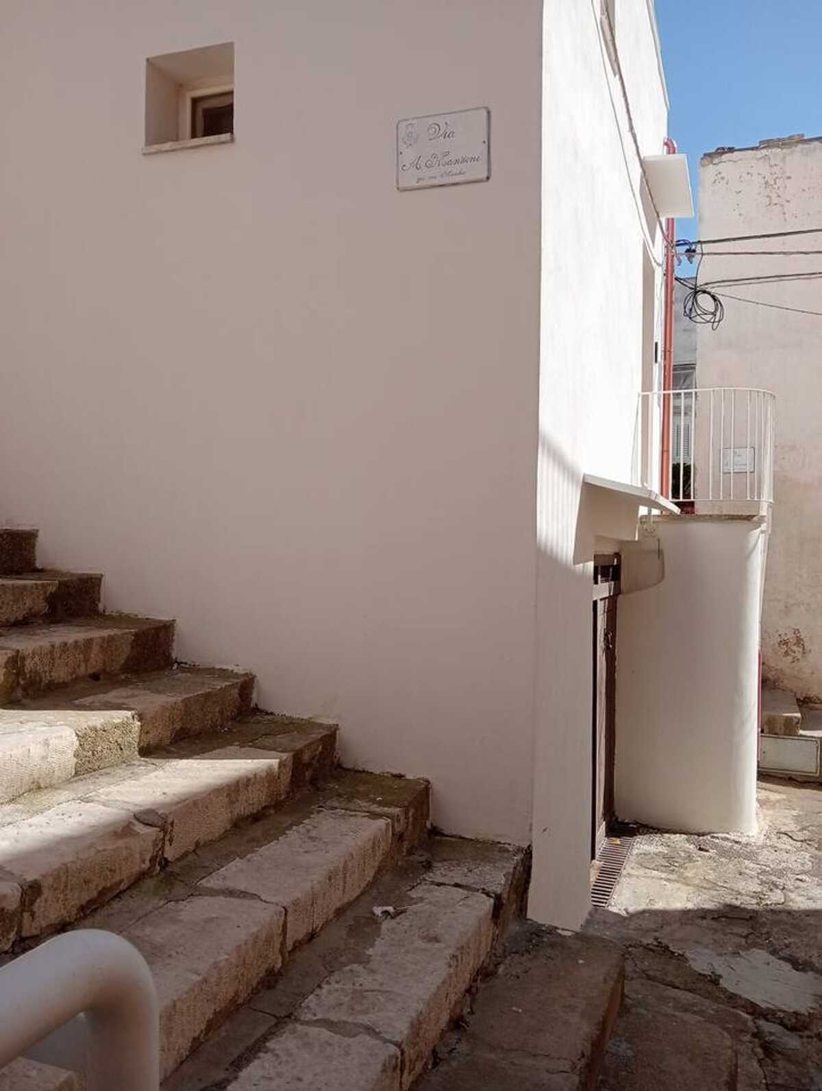 Maison de charme dans le centre historique de Matino, avec vue mer - Photo 10