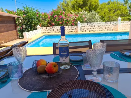 Villa ensoleillée à Dénia avec piscine privée et vue mer : photo 8