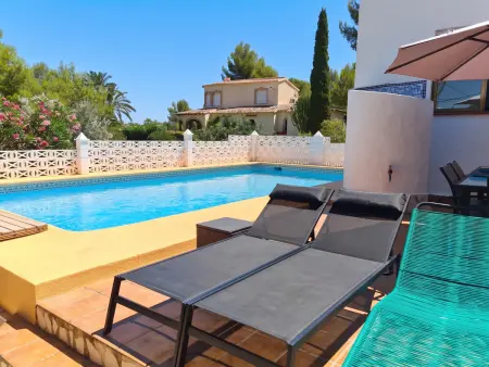 Villa ensoleillée à Dénia avec piscine privée et vue mer : photo 11