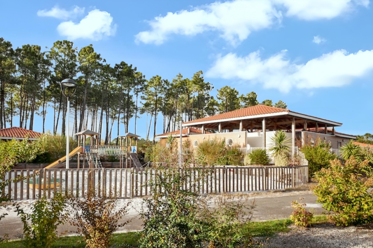 Maison 8 pers. à Parentis-en-Born avec piscine et pétanque - Photo 12