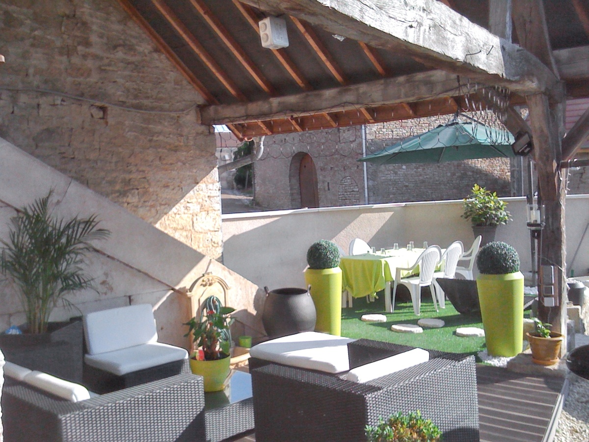 Appartement 160 m² avec terrasse barbecue à Chenevrey-et-Morogne - Photo 3