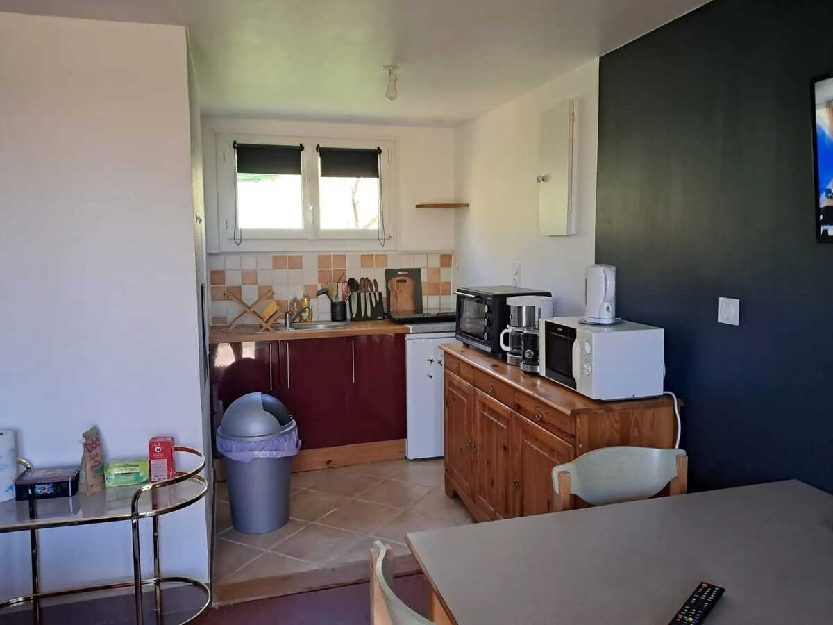 Studio avec terrasse et barbecue à Treignac - Photo 4