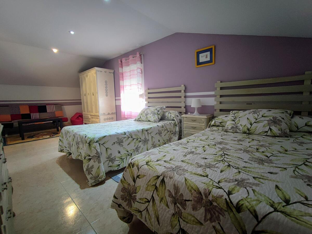 Maison 4 chambres Esteiro avec piscine enfants et jardin - Photo 19