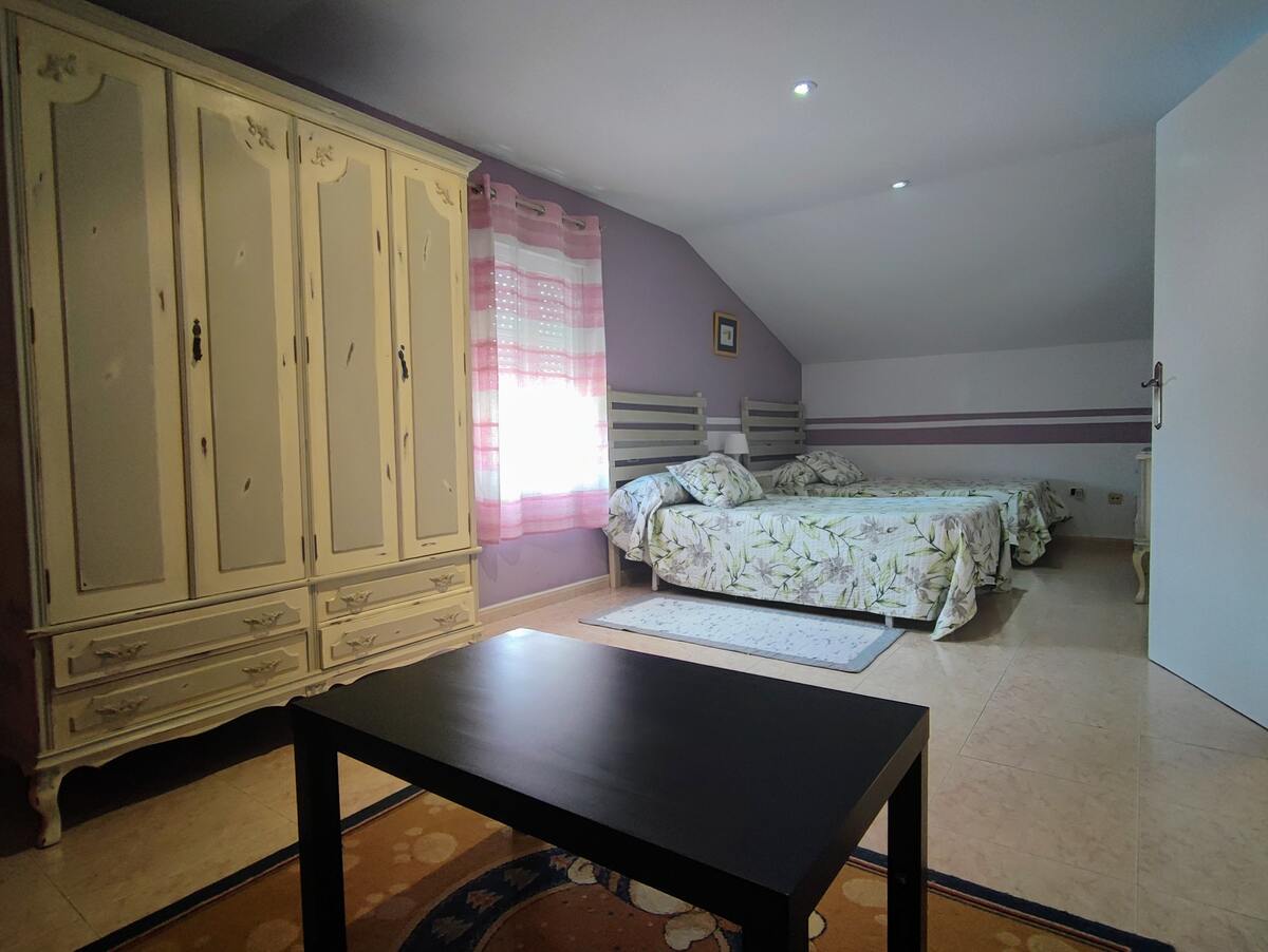 Maison 4 chambres Esteiro avec piscine enfants et jardin - Photo 20