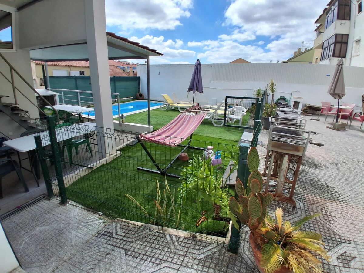 Appartement 3 chambres à Feijó, piscine et jardin clos - Photo 11