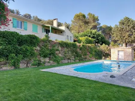 Location villa à Saint Nazaire, Villa spacieuse à Saint-Nazaire avec piscine privée