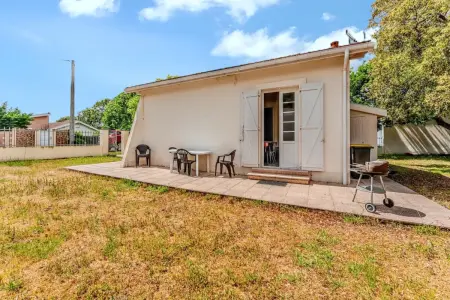 Maison charmante à Soulac-sur-Mer avec jardin clôturé - Photo 17