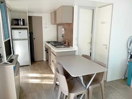 Bungalow charmant à Saint-Jean-de-Monts avec piscine partagée - Photo 3